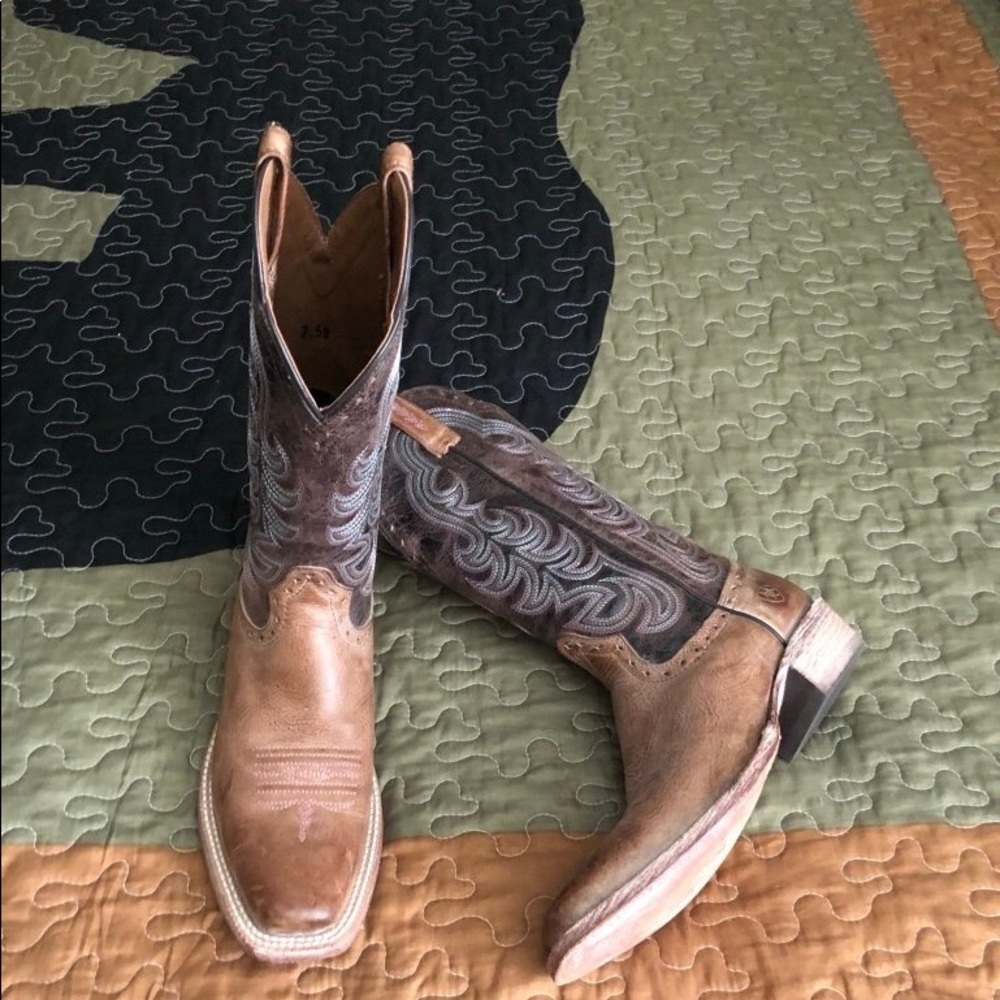 Ariat Like New 7.5 Boots